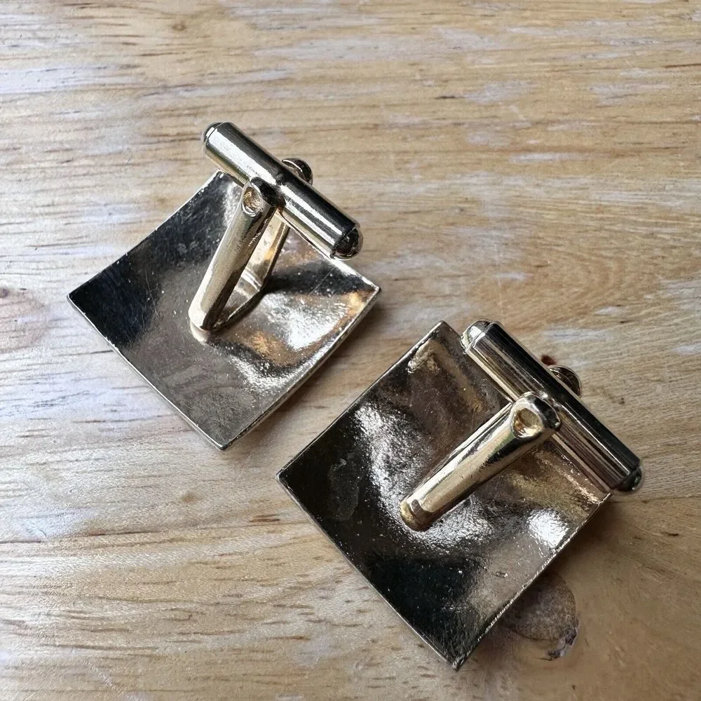 Vintage DLC‎ Monogram Cufflinks 0.9 Inch Square Gold Tone Metal Classic Retro
